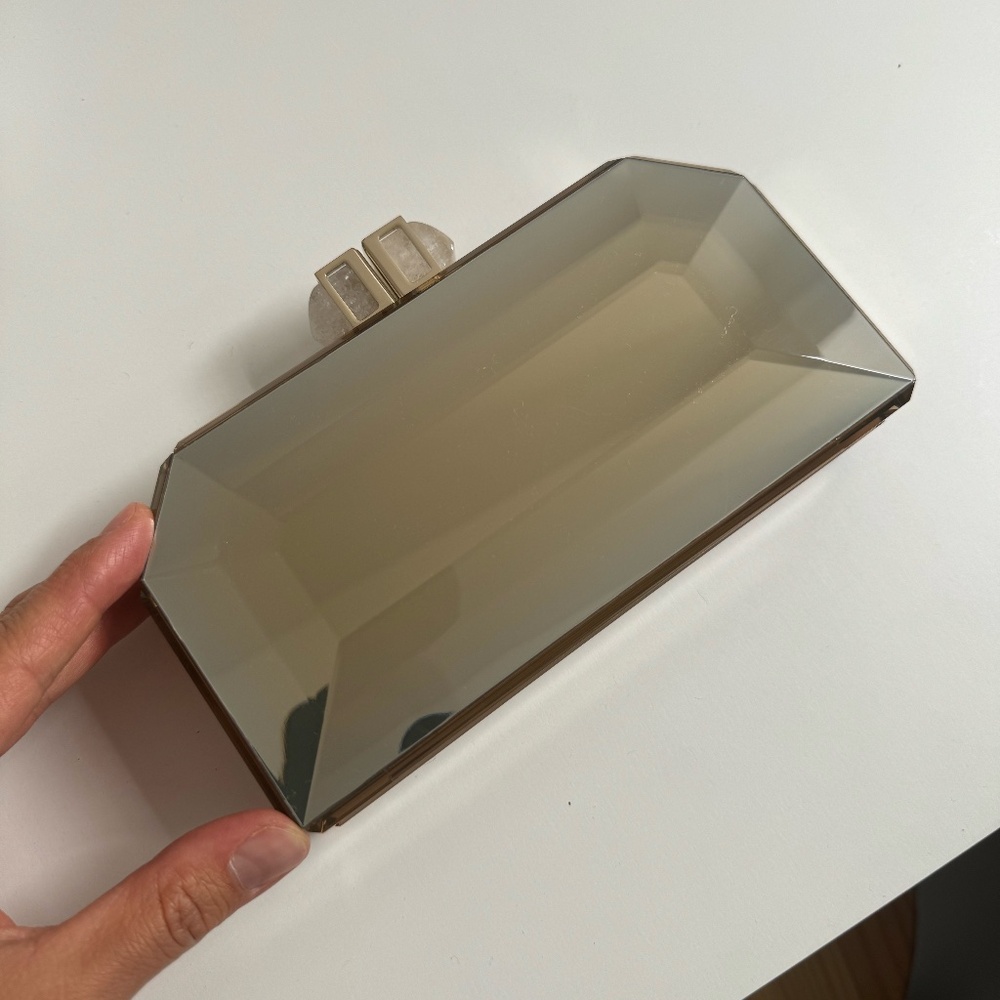 auth JUDITH LEIBER Champagne ACRYLIC RESIN BOX CLUTCH -- Gorgeous!!! Red Carpet